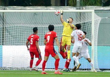 Phong cách bắt bóng của Đình Triệu với các thủ môn khác